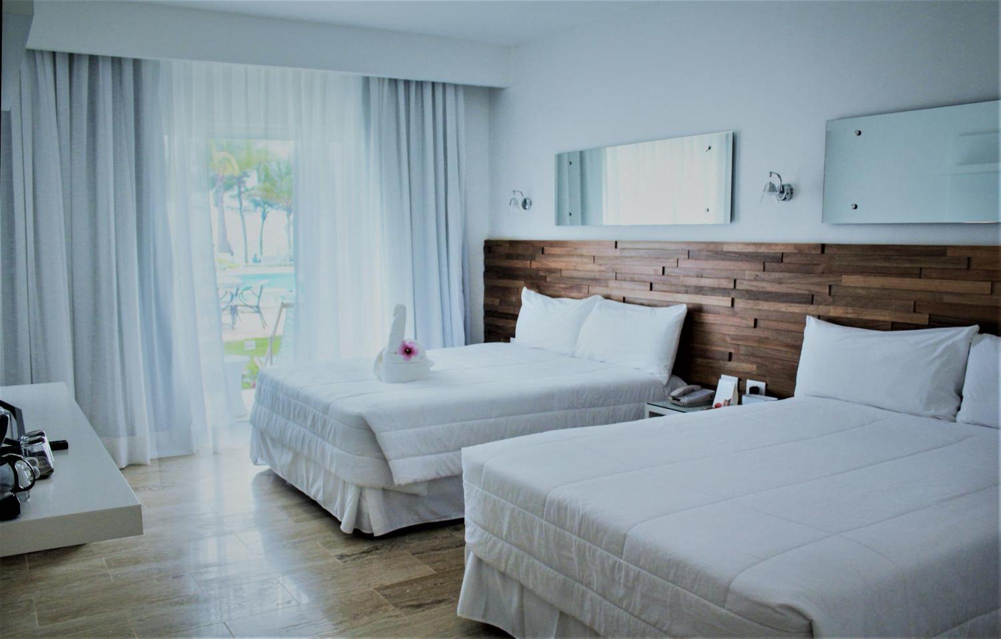 Habitación Superior con vistas al océano - 2 camas grandes - No fumadores